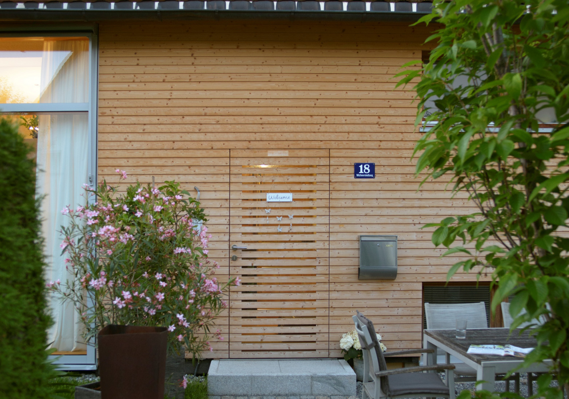Eingangsbereich mit Gartenzugang