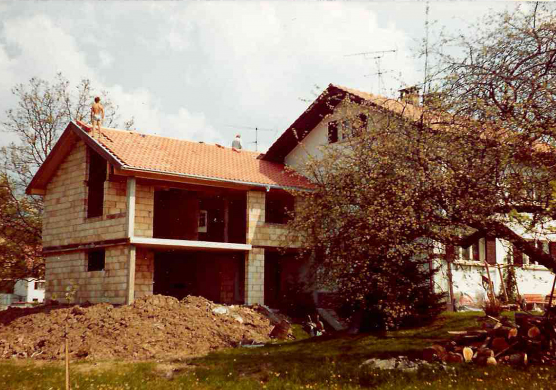 Zubau und Eindeckung Dach, 1984
