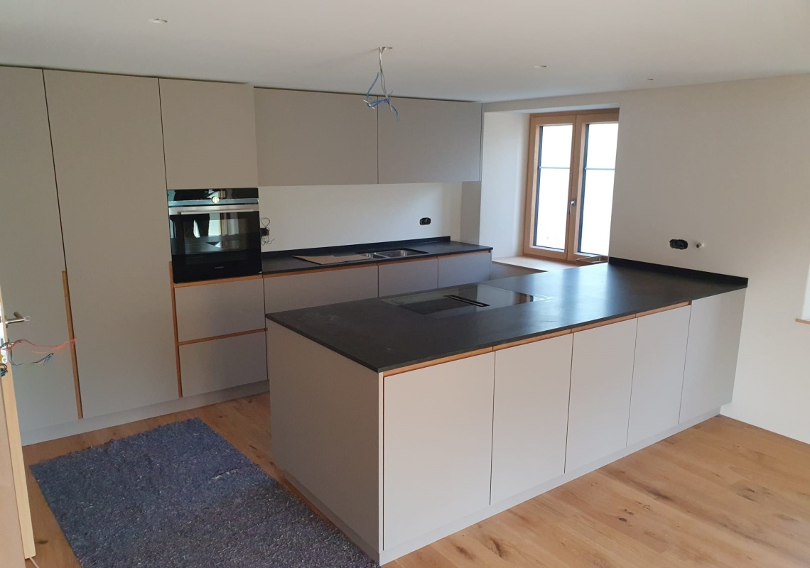 © privat Einbau des Küchenblocks