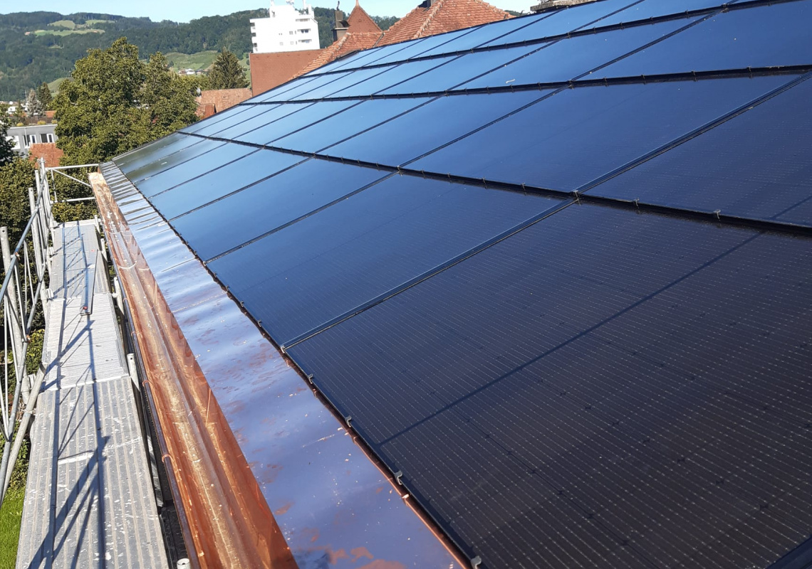 Die Photovoltaikanlage ins Dach integriert