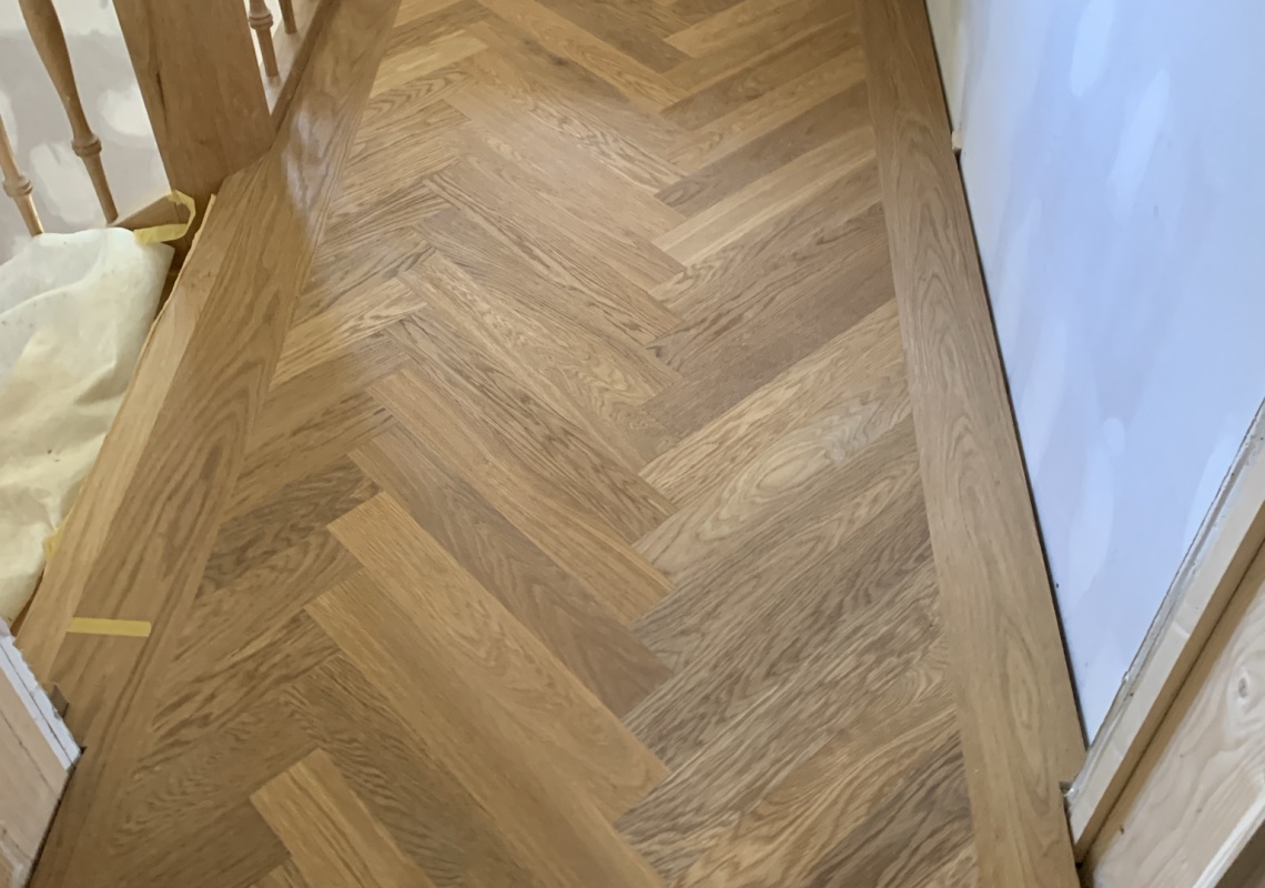 © privat Fischgrätparkett beim Treppenaufgang